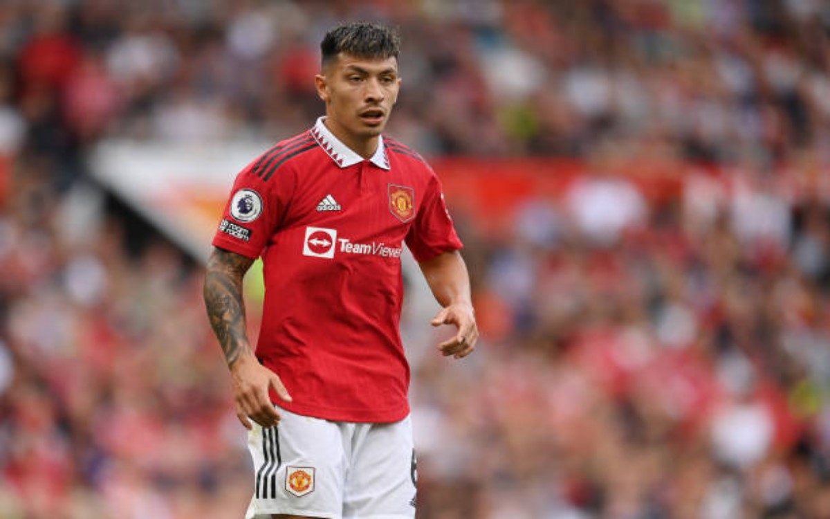 ‘You are so good’ – Lisandro Martinez praise Man United star after performance against Everton